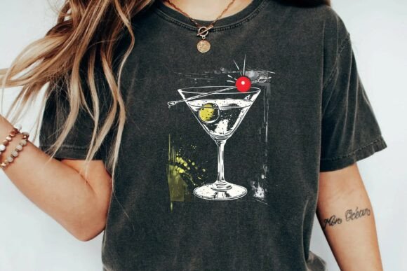 Retro Martini Cocktail Glass Graphic: A Design Asset for Timeless Style